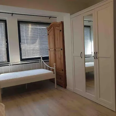 3-zimmer / Wlan / Garten / Parkplatz Schenefeld (Pinneberg)